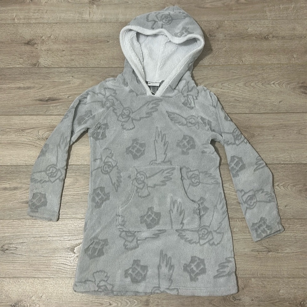 Harry Potter hooded sweater!